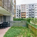 Apartment Swistackiego With Free Garage Wroclaw By Renters