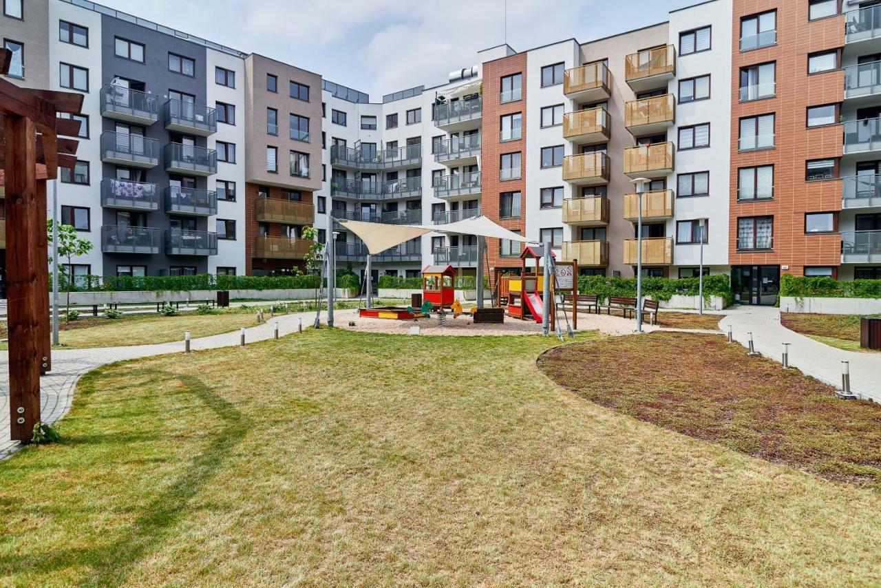 Swistackiego With Free Garage By Renters Apartment *