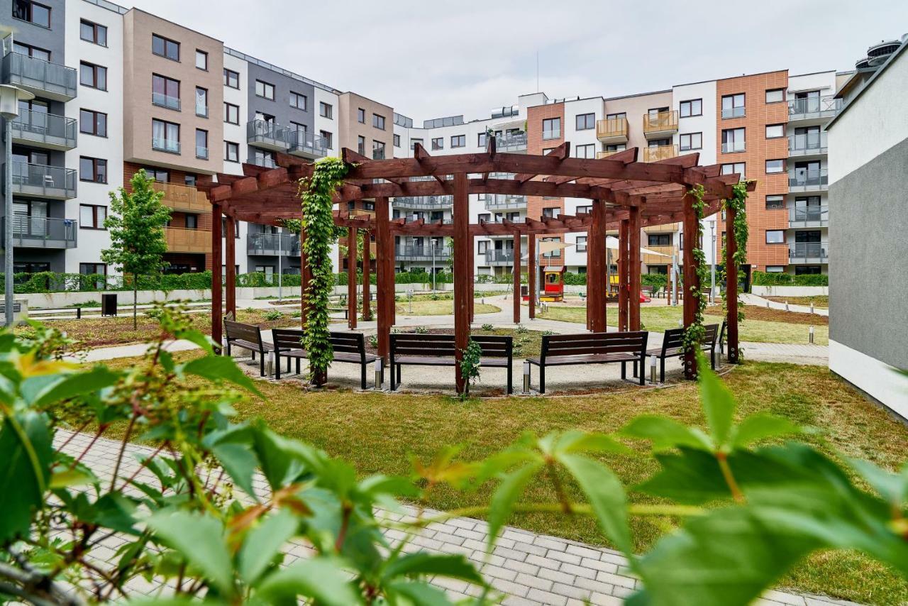 Apartment Swistackiego With Free Garage By Renters Wroclaw