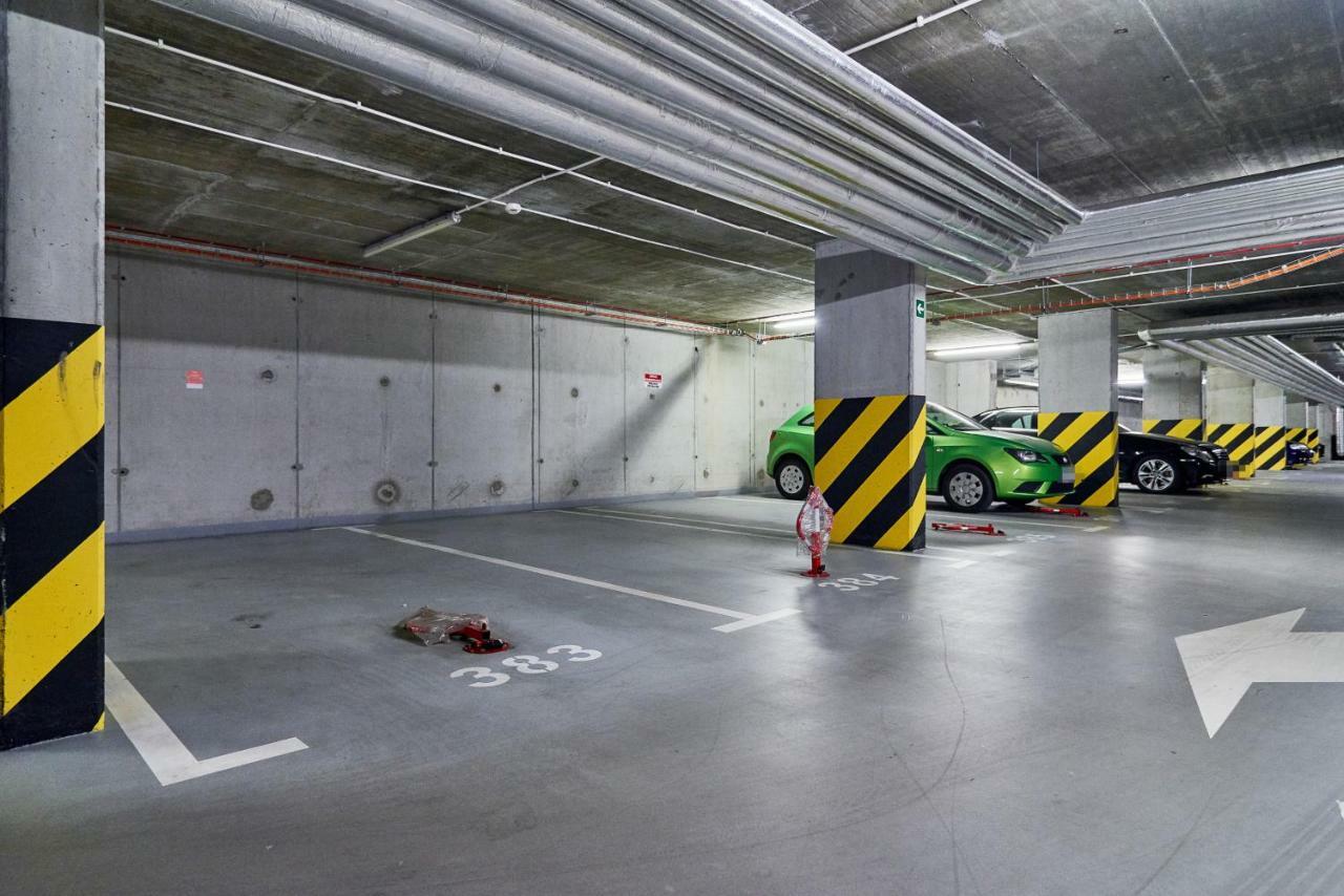 Swistackiego With Free Garage By Renters * Wroclaw