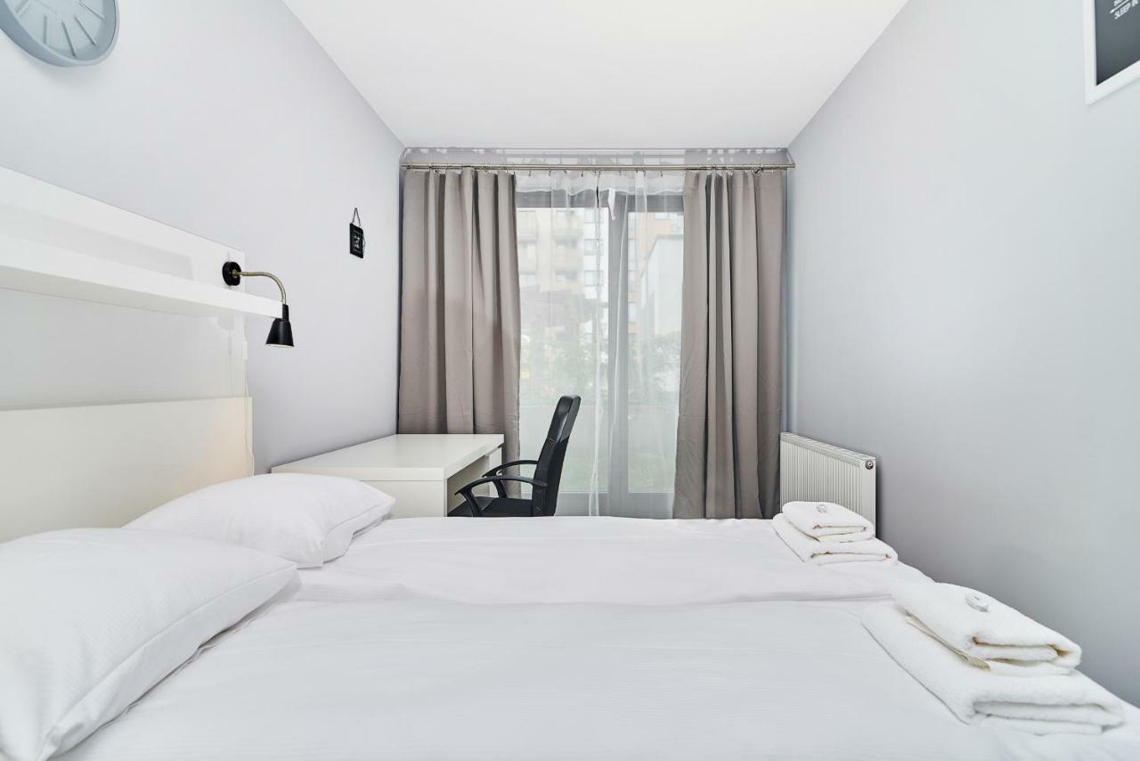 Swistackiego With Free Garage By Renters Apartment Wroclaw