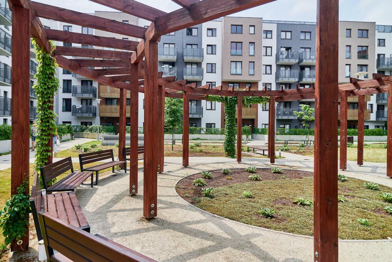 Apartment Swistackiego With Free Garage By Renters Wroclaw