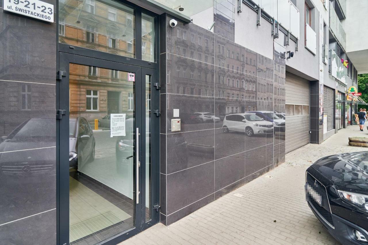 Swistackiego With Free Garage By Renters Apartment Wroclaw